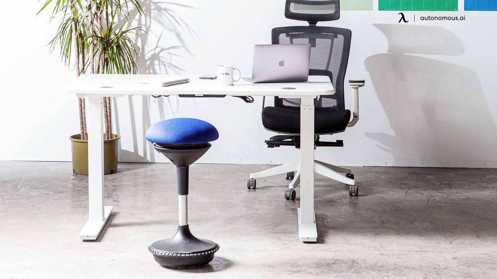 4 Common Problems with Standing Desk Chairs and How to Solve Them