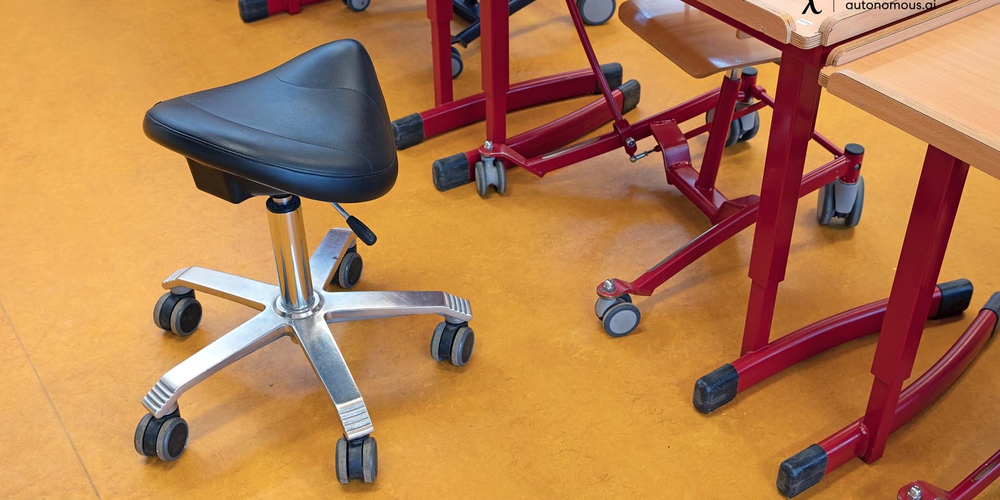 How to Choose The Best Ergonomic Saddle Chair?