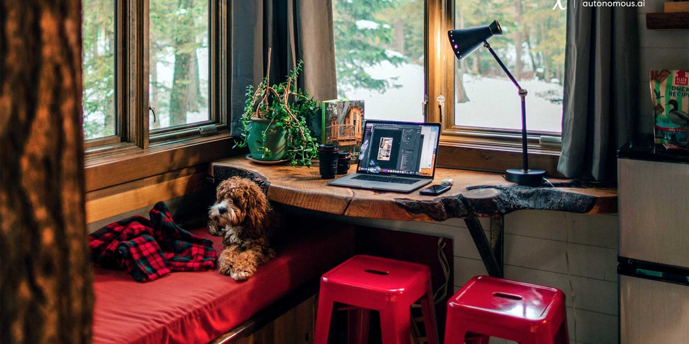 Top 35 Small Home Office Desks that Fit Any Space