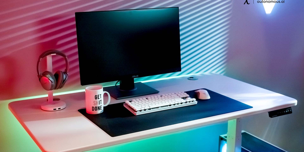 Pros and Cons of Gaming on a Standing Desk