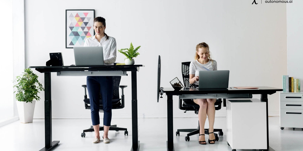 5 Things to Avoid Doing at Your Standing Desk