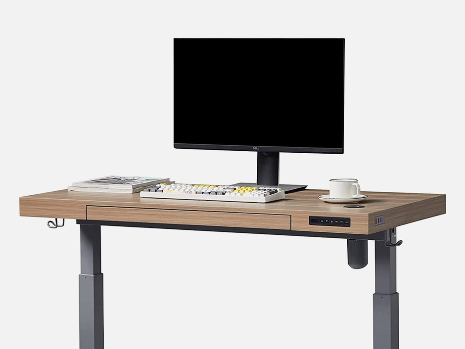 Kowo K305 Standing Desk: USB port and wireless charging station