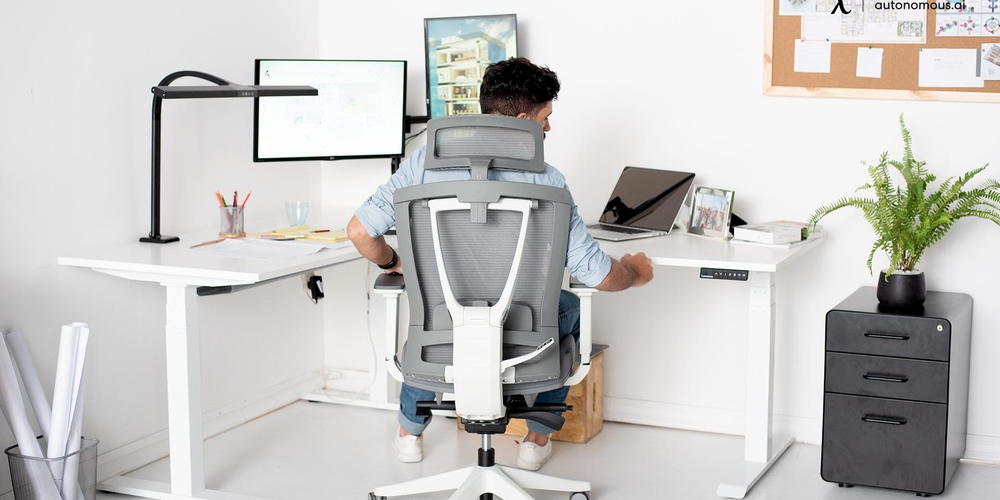 L-shaped Office Desks for Optimal Productivity