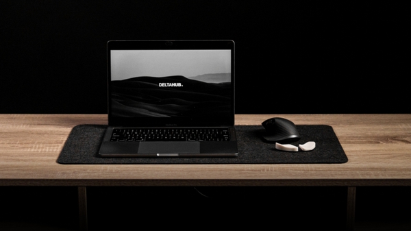 DeltaHub Minimalistic Desk Pad - Anti-Slip Desk Pad S/M/L