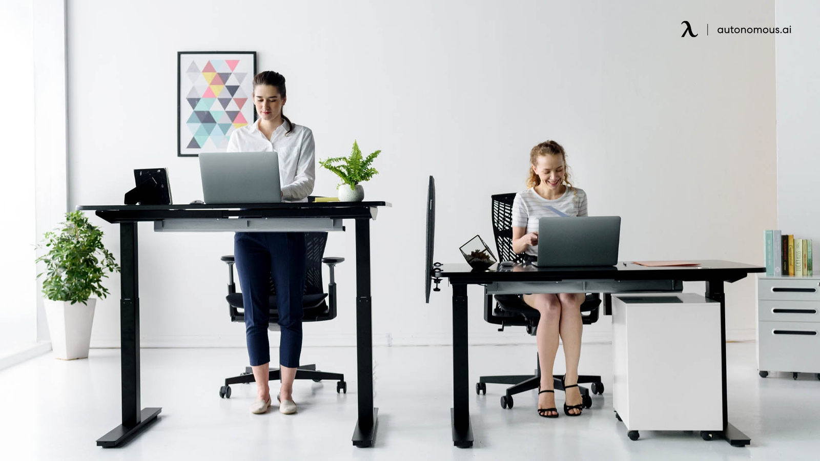 5 Things to Avoid Doing at Your Standing Desk