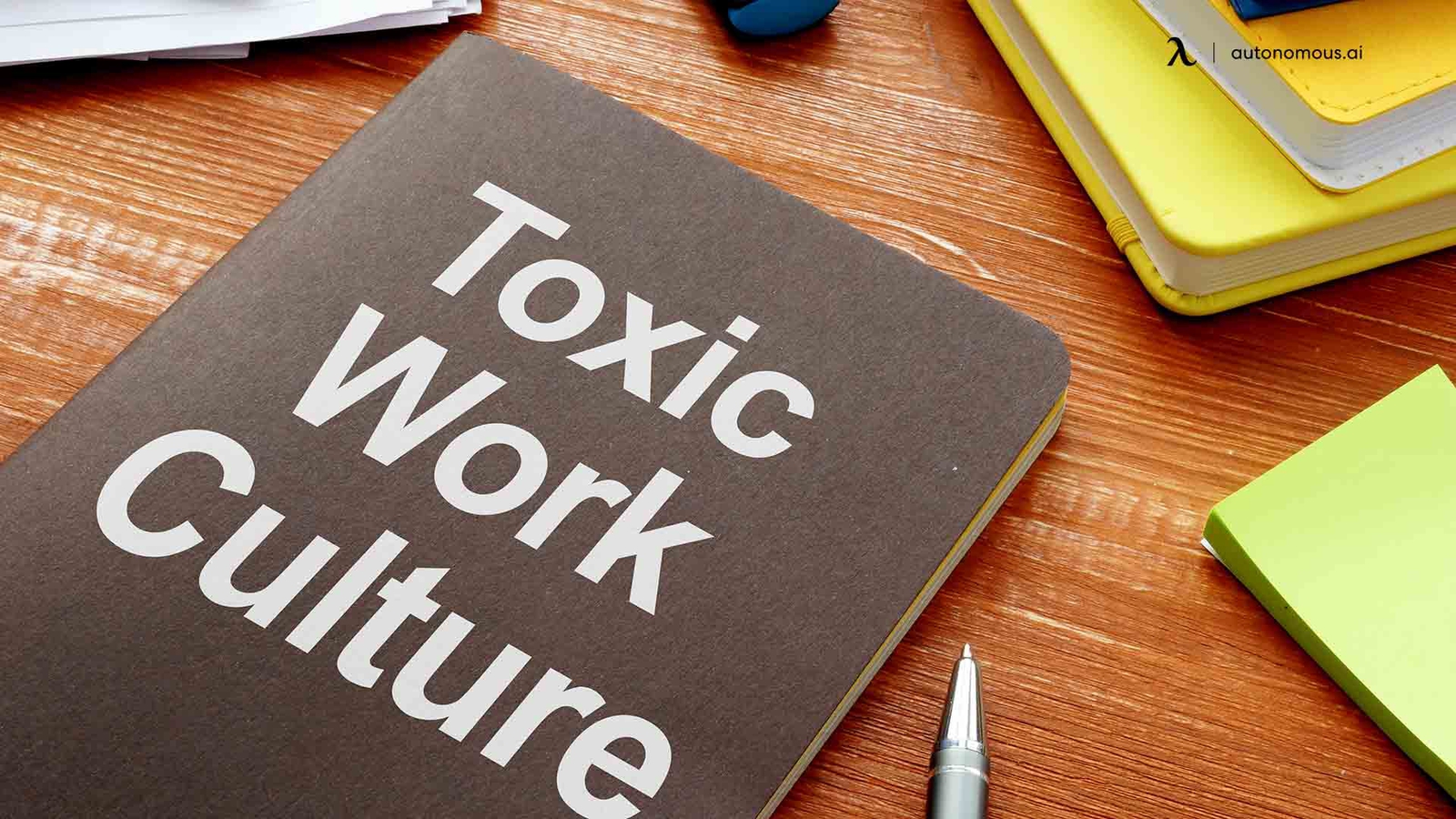 9 Signs of A Toxic Hybrid Work Culture You Need to Be Aware Of