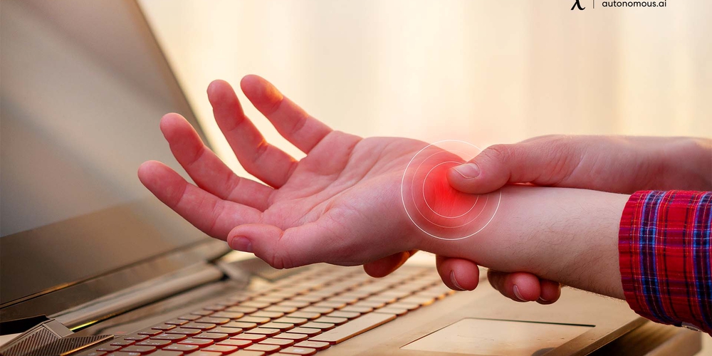 Facing Wrist Pain From Typing? Here's the Treatment
