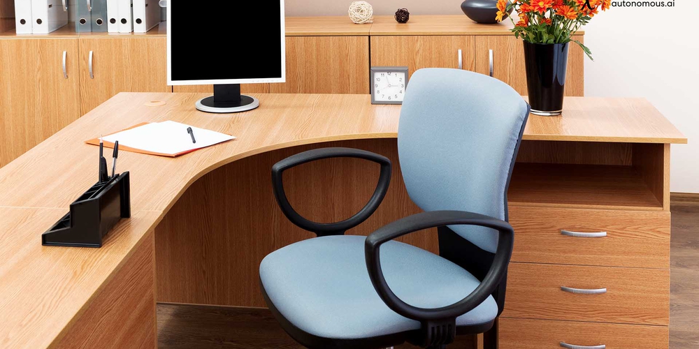 What Wood is Used for  Furniture: Best Type to Choose for Office