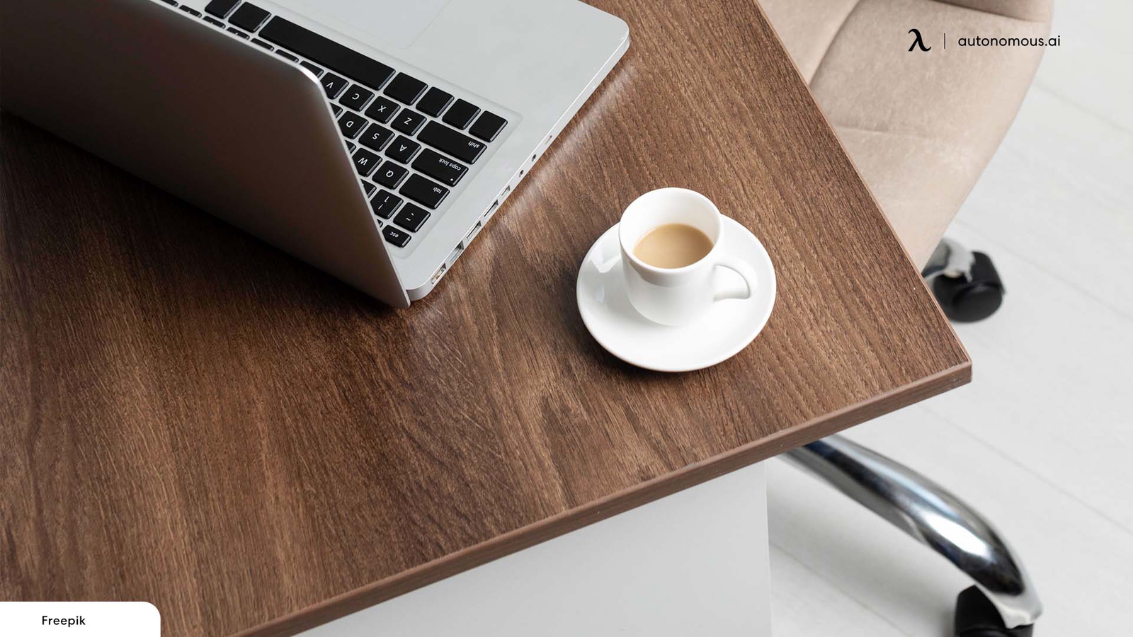 Top Oak Wood Office Desks - Benefits of Oak Furniture