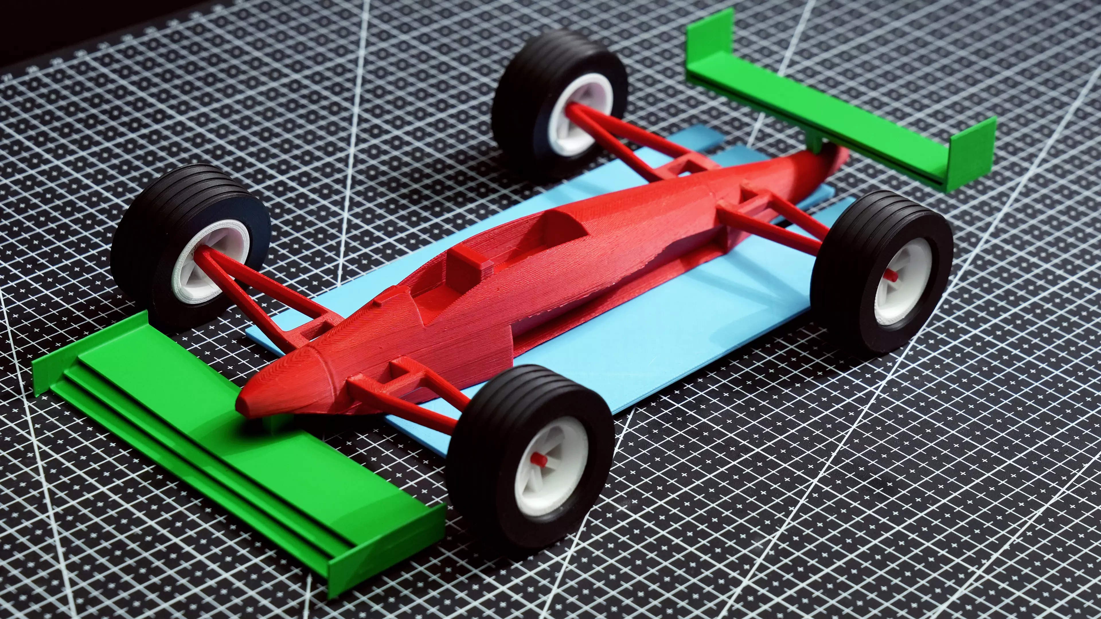 F1 Car, printed: photo 2 of 5
