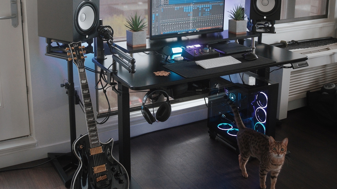 Best Standing Desk for Home and Office | Autonomous Desk 2
