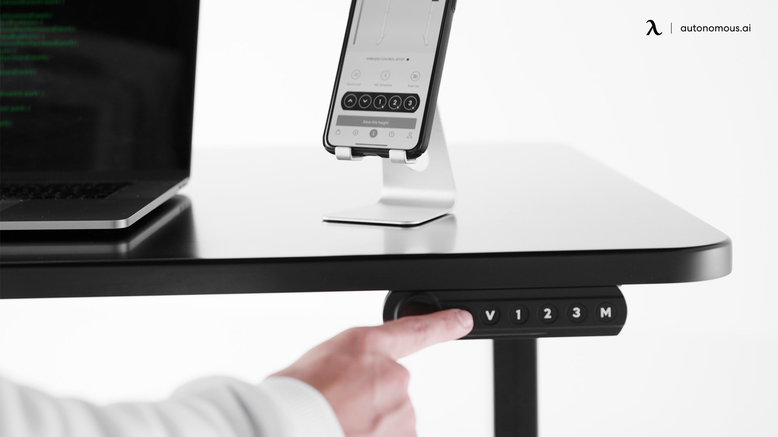 Why Your Electric Lifting Desk Needs an Add-on Mobile Application
