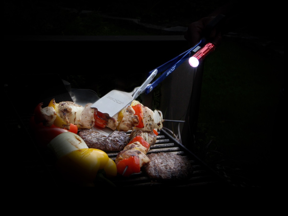 BBQ Croc 3-in-1 Barbecue tool 18 in with light
