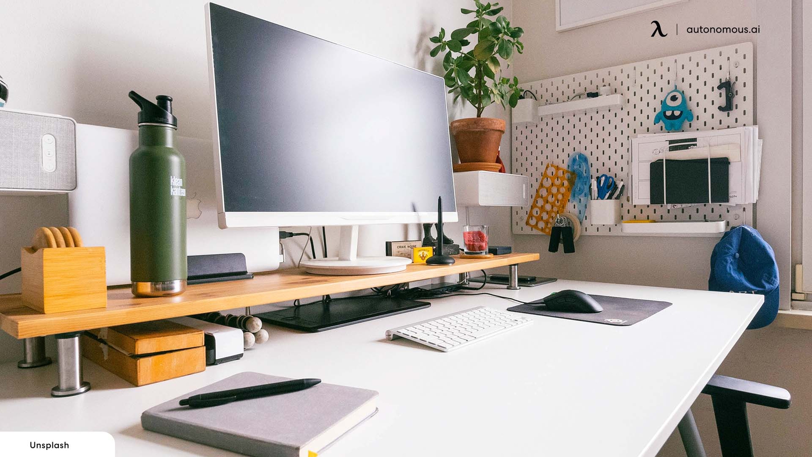 How to Keep Your Workspace Clean and Organized?