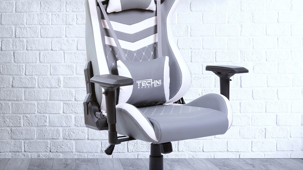 Techni Mobili High Back Gaming Chair - Autonomous.ai