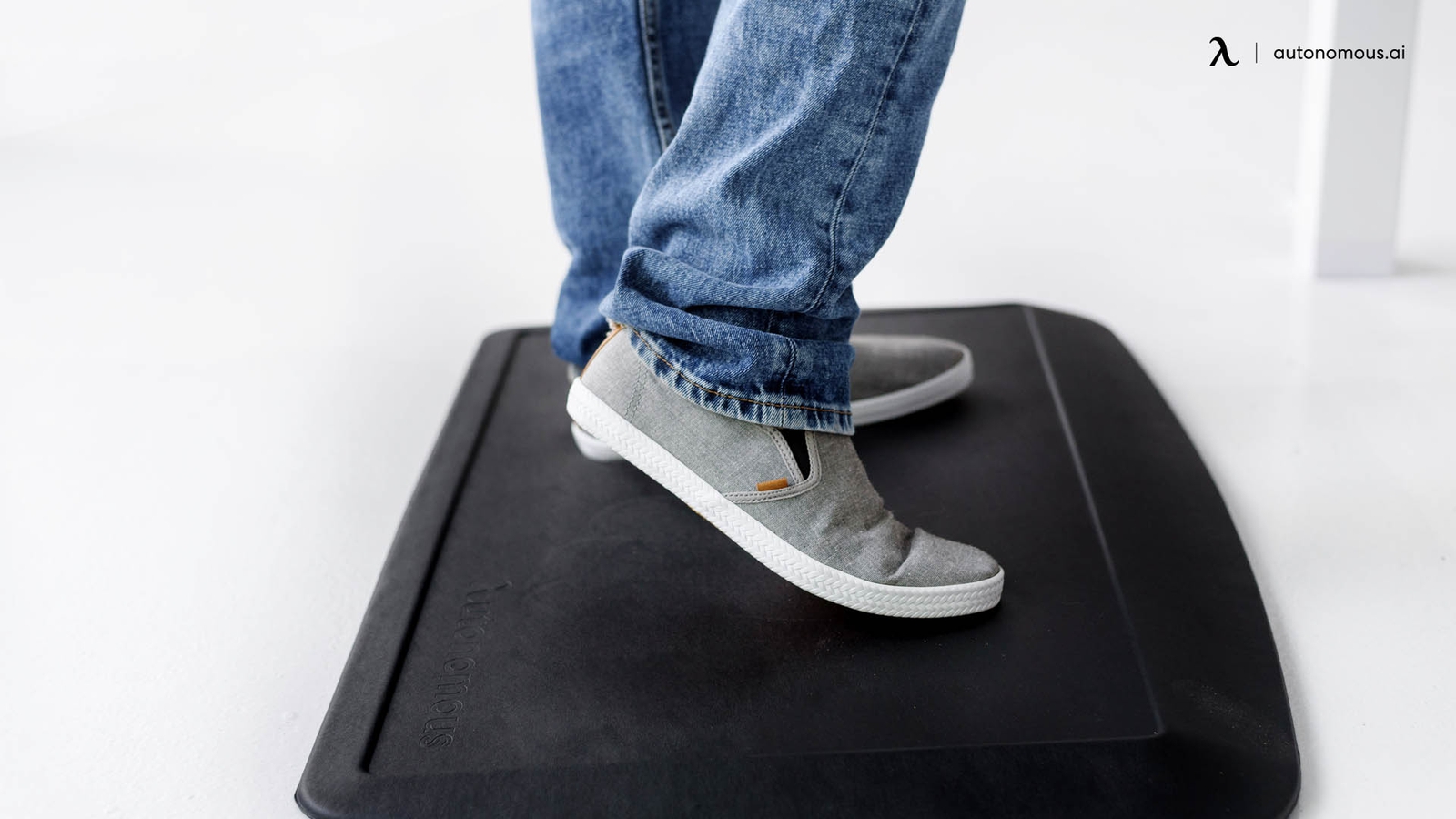 15 Best Standing Desk Mat Options in 2023 (Experts Choice)