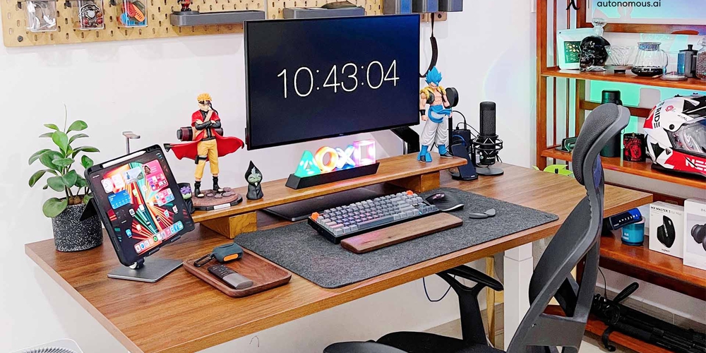 9 Perfect Office Desk Setup Tips & Ideas
