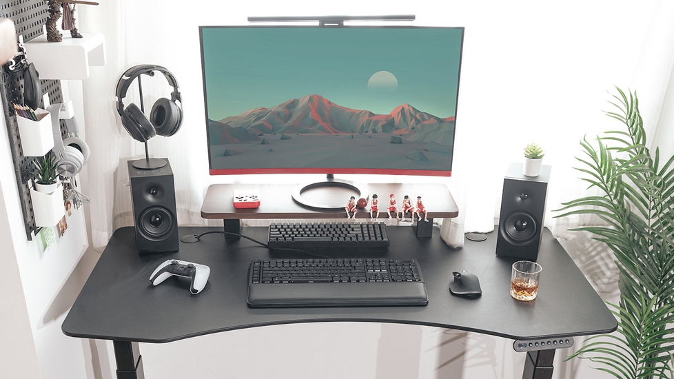 Gaming curved desk top
