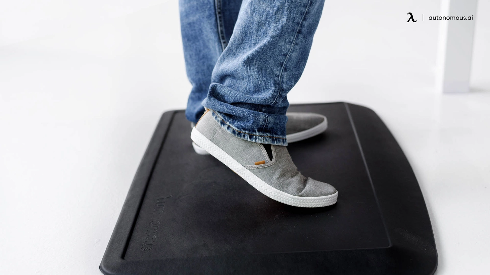 15 Best Standing Desk Mat Options in 2024 (Experts Choice)