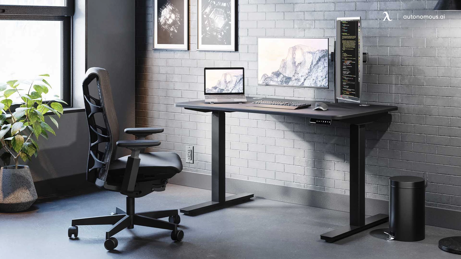 8 Best Black Compact Desks of 2024