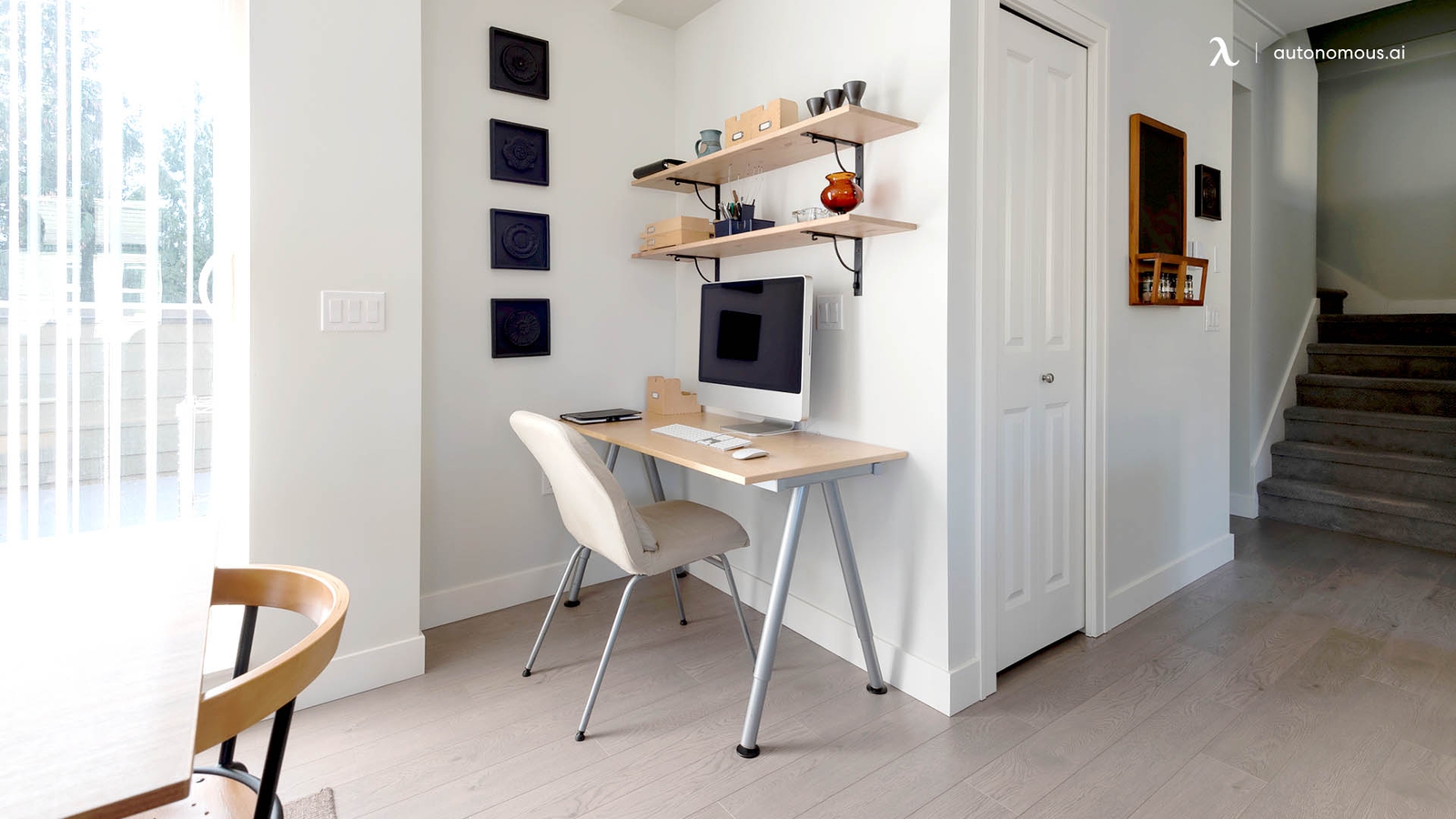 5 Essential Tips on How To Utilise Small Office Space