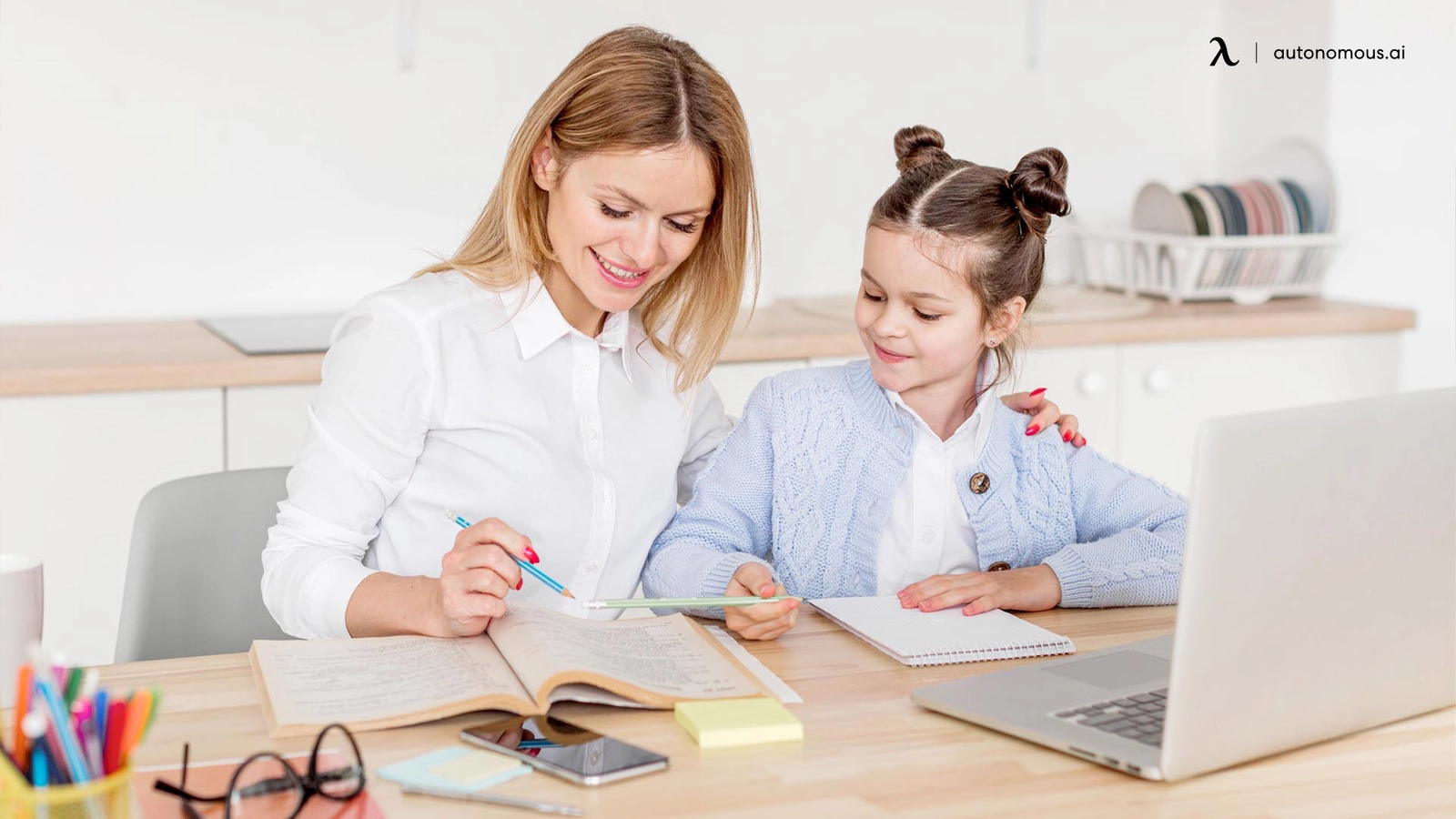 7 Ergonomic Essentials to Have for Homeschooling