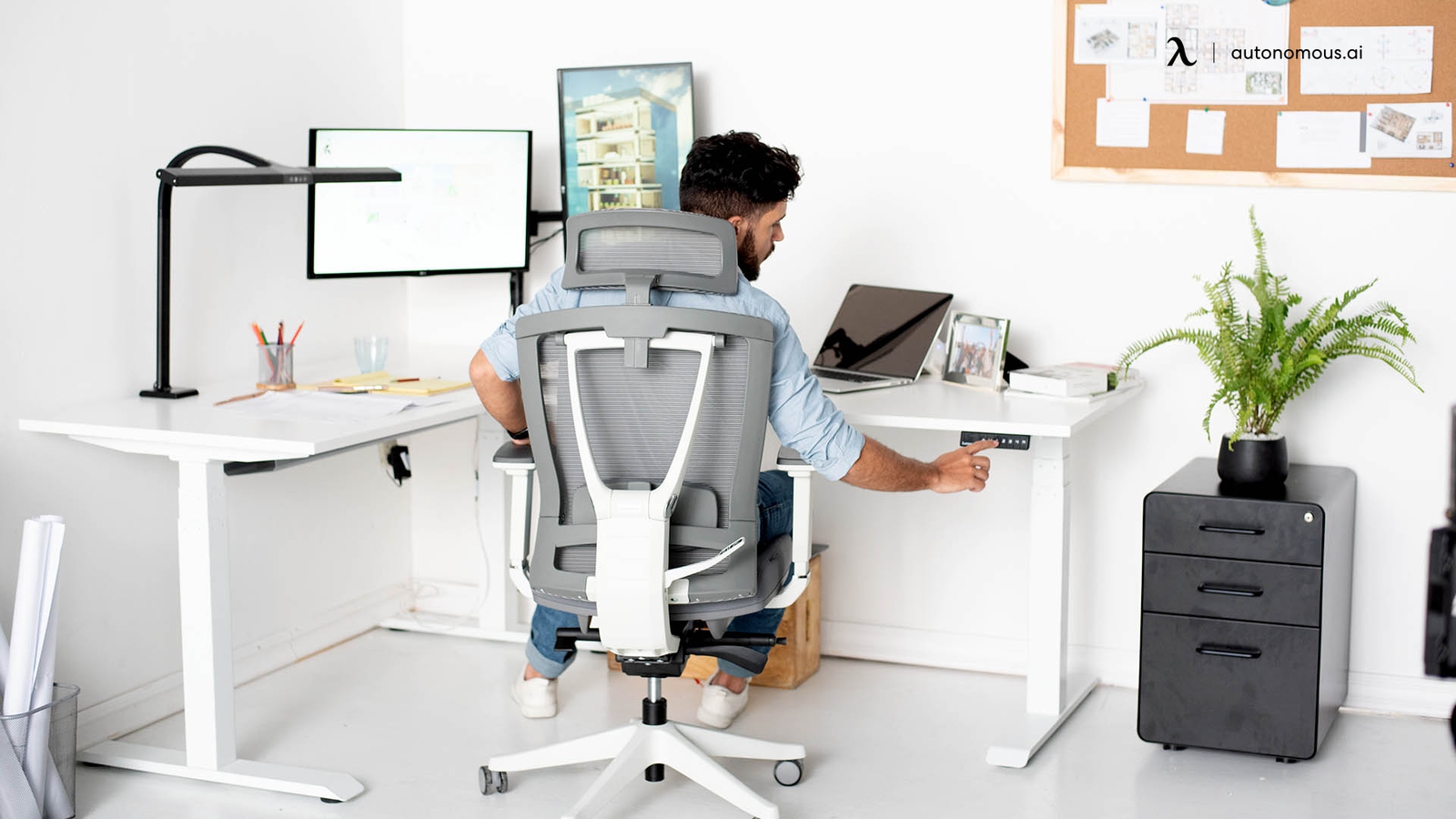 18 Best Modern L-shaped Desks for Contemporary Office