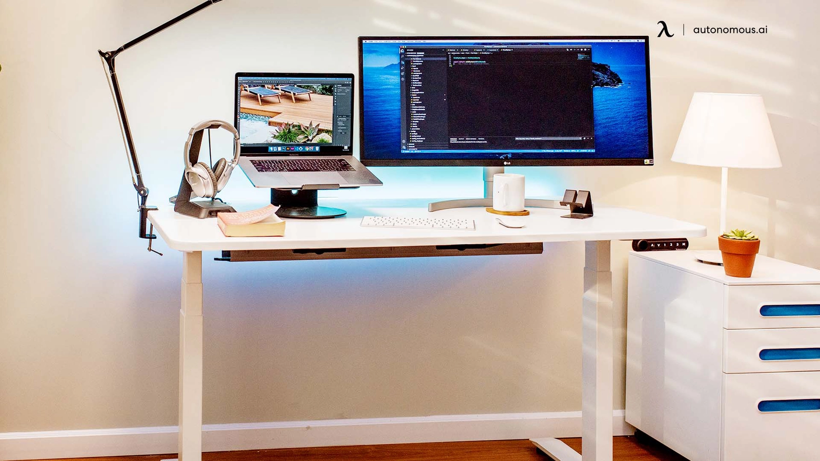 Large Standing Desks For Your Home Office