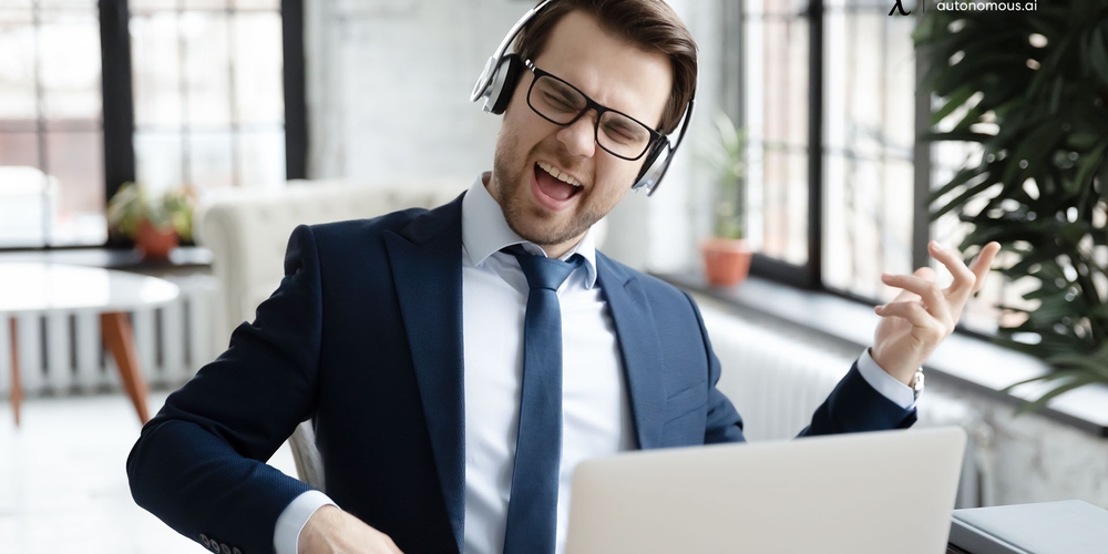 Benefits of Music in The Workplace for Work Performance