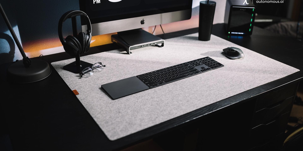 What Black Modern Desk Should You Buy for Your Workspace in 2022?