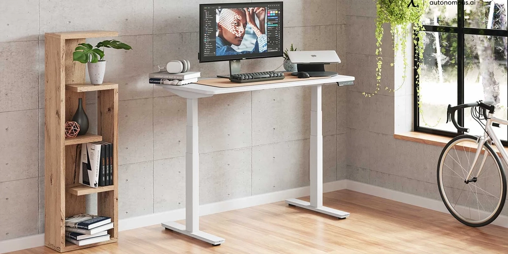 10 Powerful & Durable Electric Office Desks This Year
