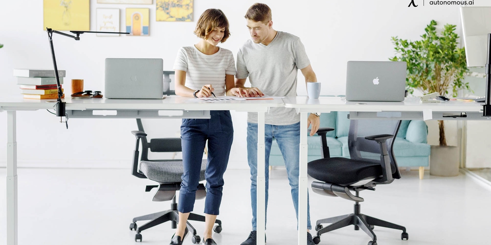 How Can A Standing Desk Help You Lose Weight?