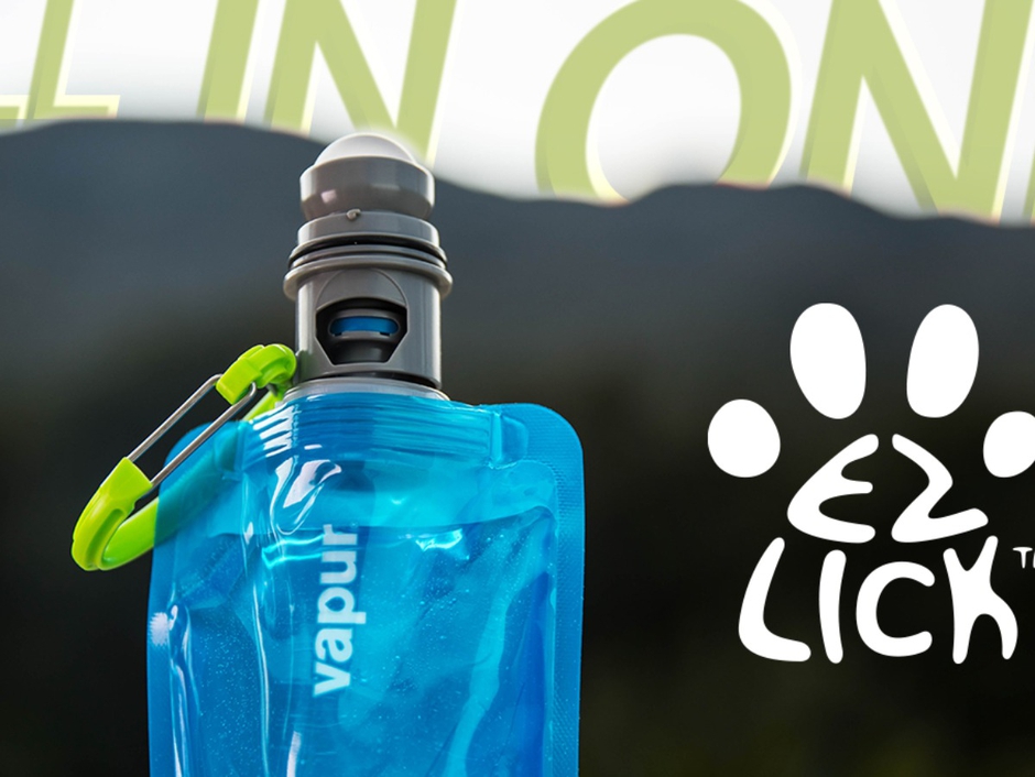 Vapur Ez Lick Dog Water Bottle 0.7L: Portable lightweight dog bottle