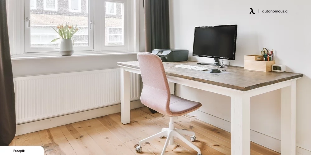 Top Space Saving Office Desks & Some Ideas to DIY