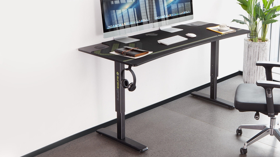 PC Battlestation: Curved Sit-Stand Gaming Desk Bundle