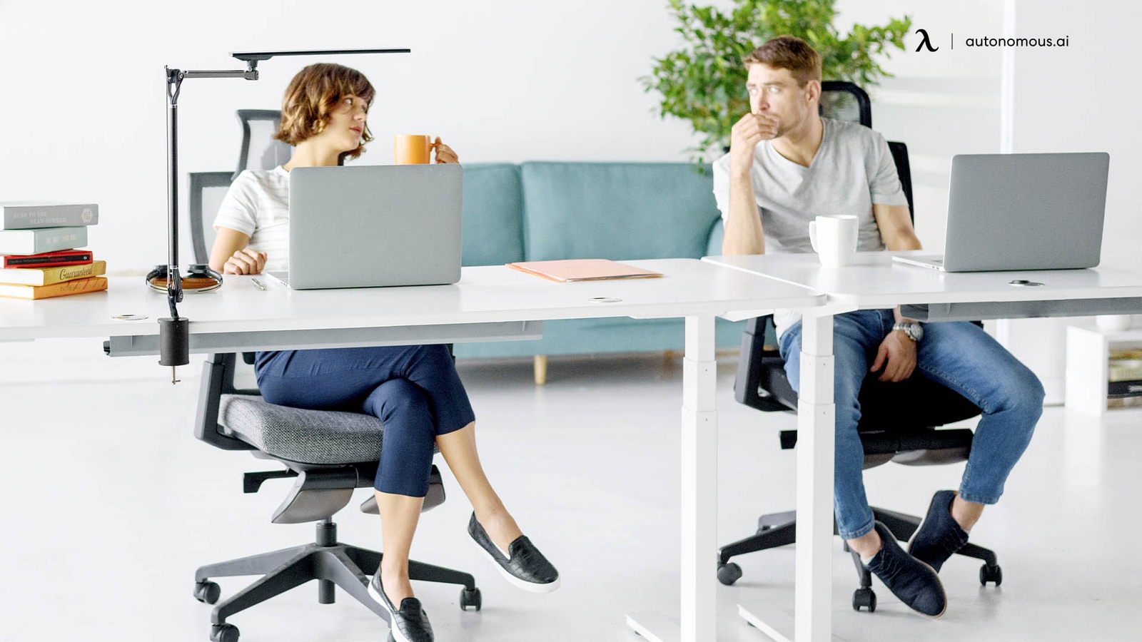 Relationship Between Productivity and Office Furniture in Workstation