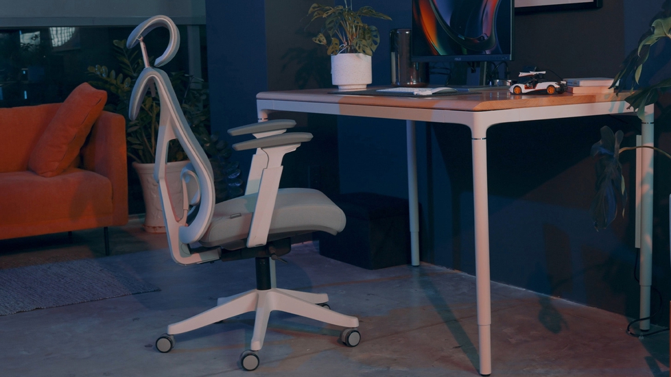 Desk clearance chair autonomous