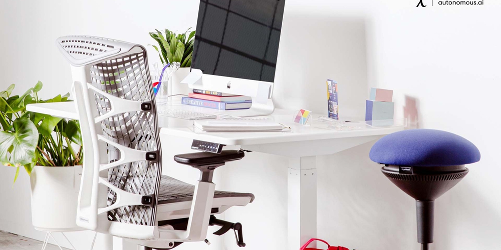 34 Best Adjustable Standing Desks for Small Spaces