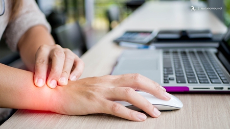 Best desk for store carpal tunnel