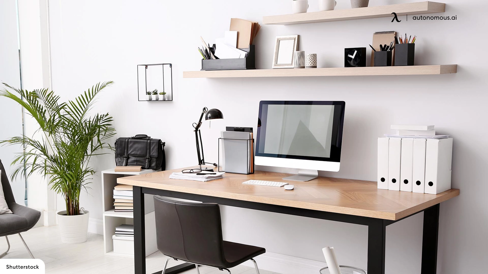 How to Decorate a Desk: Ideas to Add Personality to your Workspace
