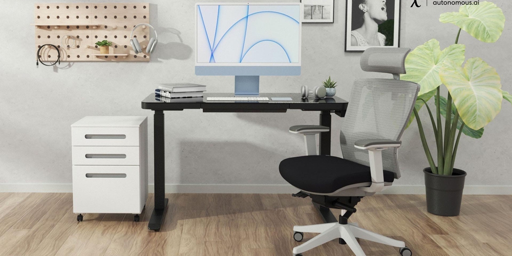 Top 3 Small Modern Desks for Office 2023
