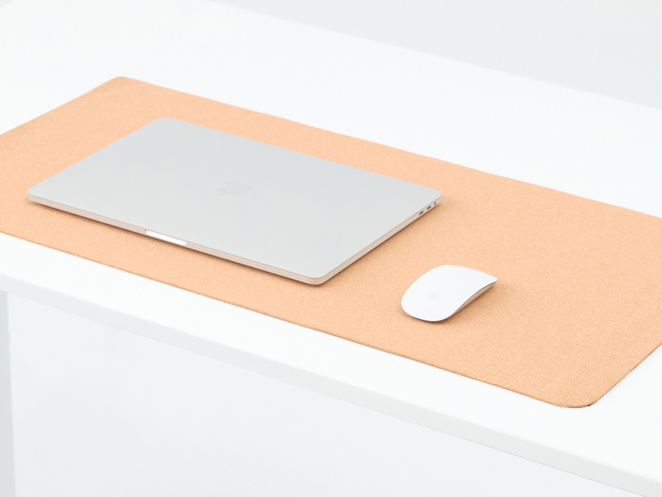 Autonomous Sustainable Cork Desk Pad