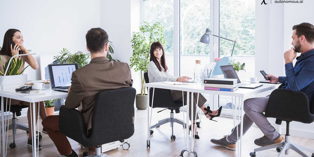 Hot-desking Vs Hoteling: Which One Is Better?