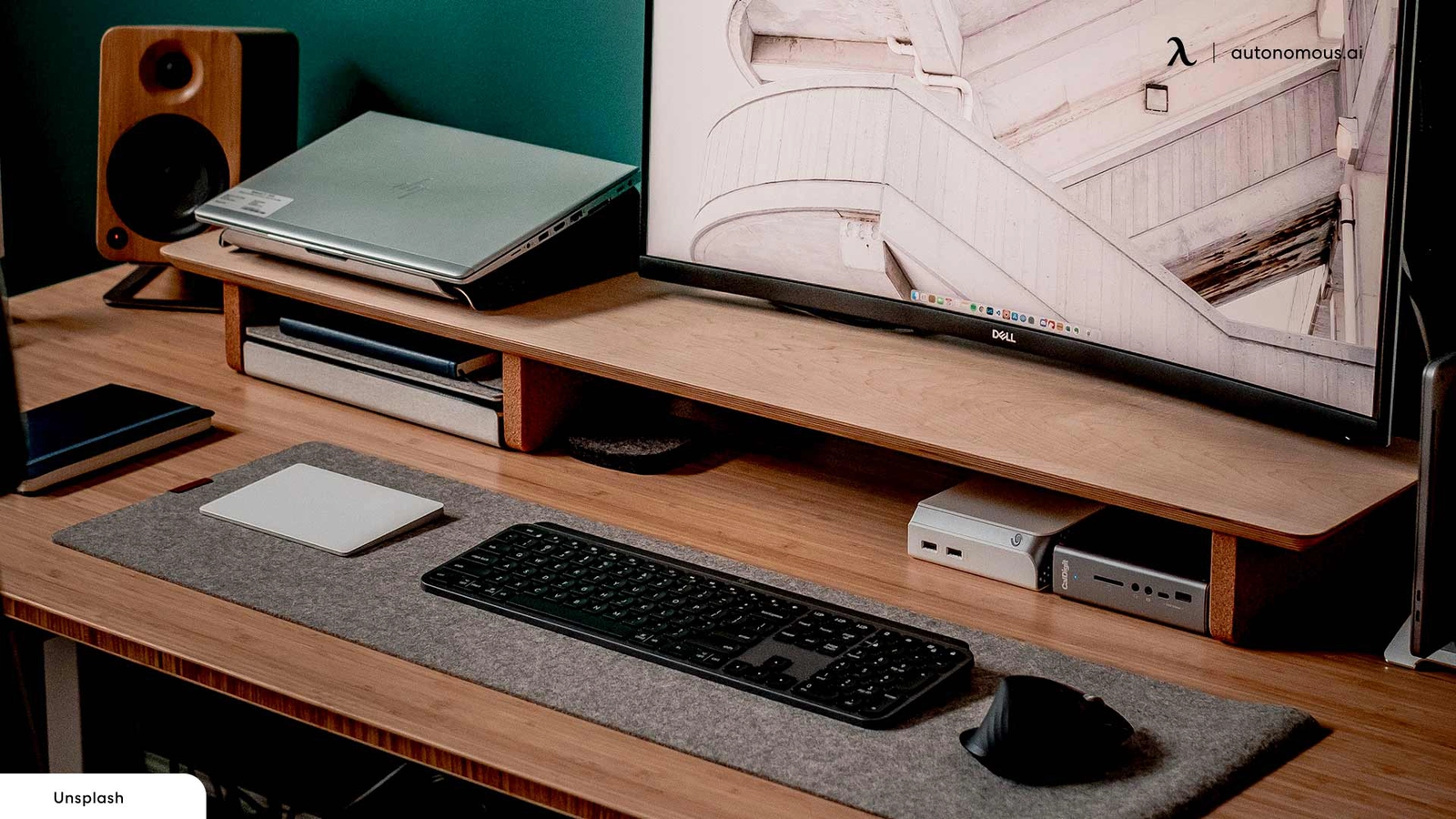 5 Beautiful and Minimalist Monitor Stand Risers with Drawers