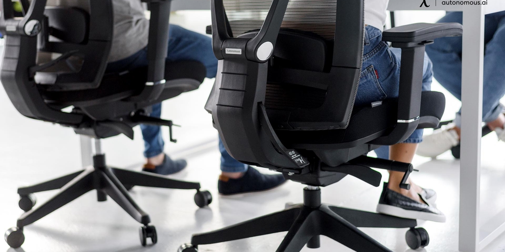 How an Ergonomic Chair Helps With Back Pain