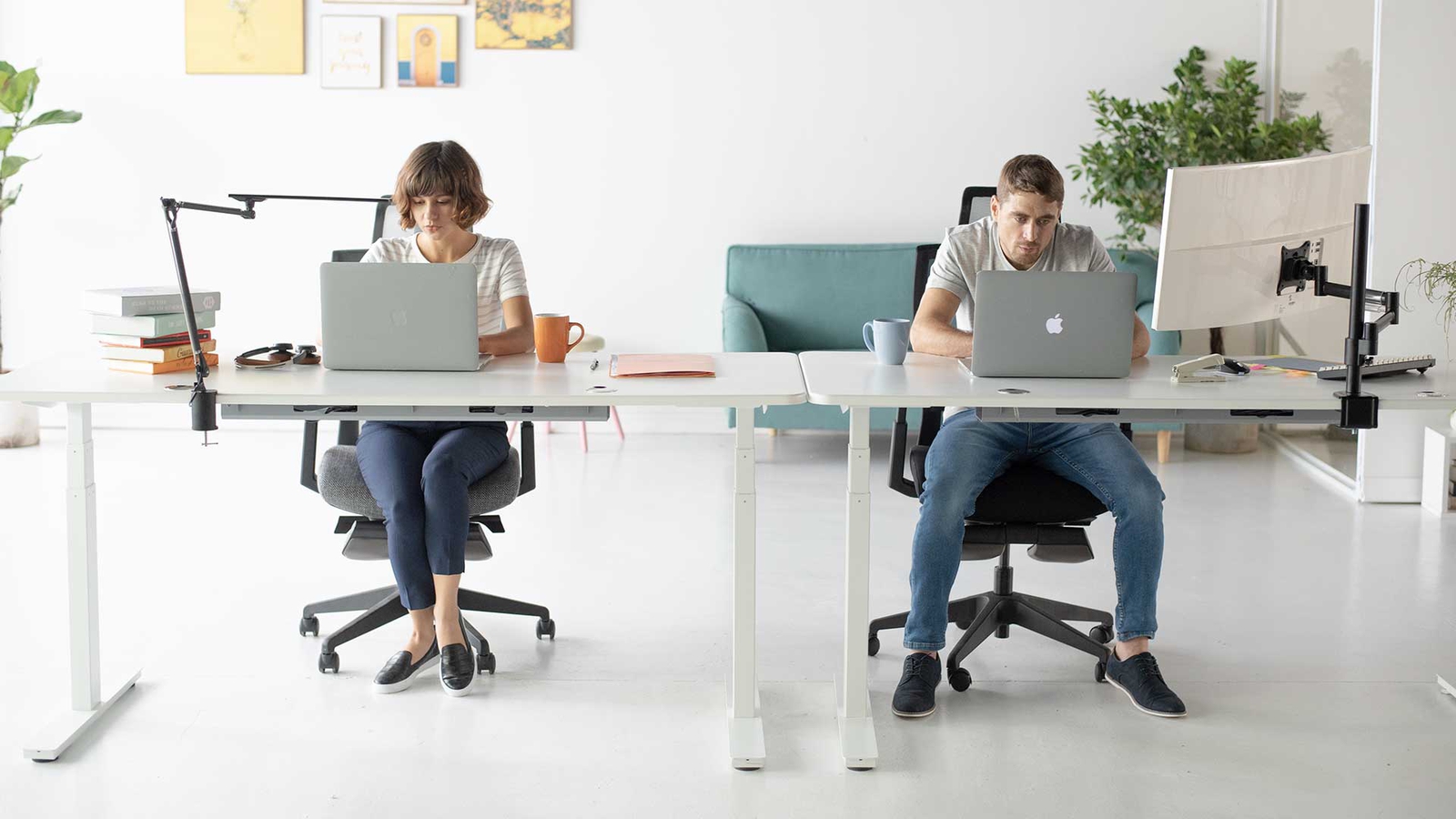 5 of the Best Accessories for an Ergonomic Office Setup