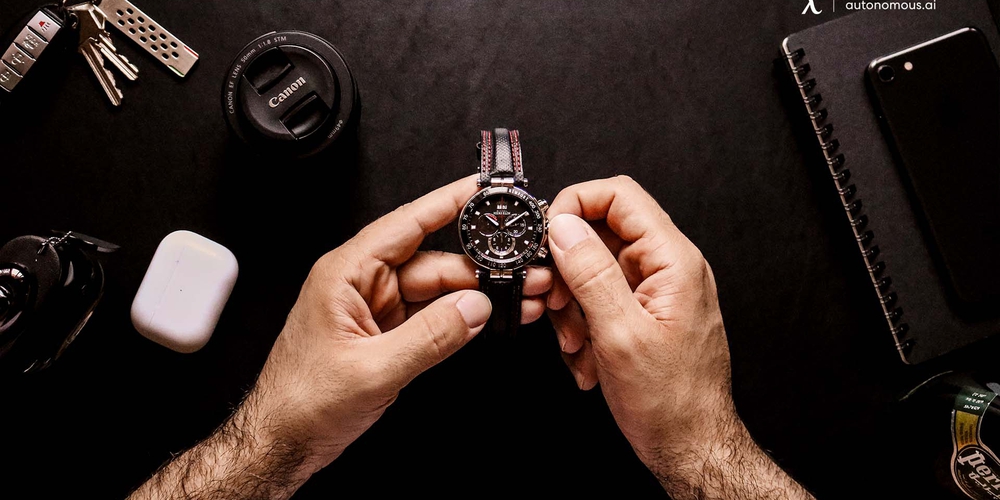 What Is A Hybrid Watch? Should You Have One in 2022?
