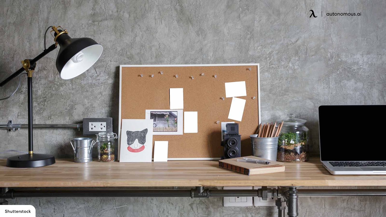 Top 35 Desks for Small Space in 2023 to Buy Right Away
