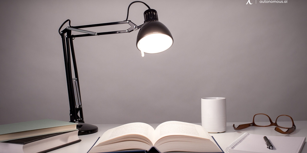 How To Choose The Best Desk Lamp For Your Home Office