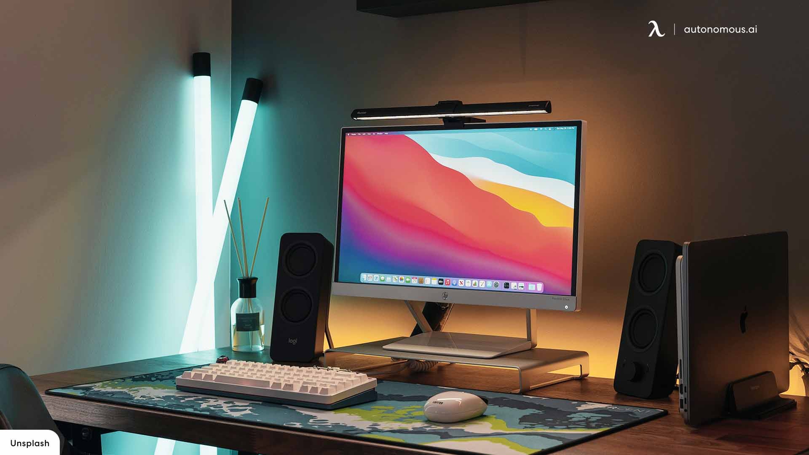 10 Computer Light Bars for Desks to Improve Lighting Ergonomics
